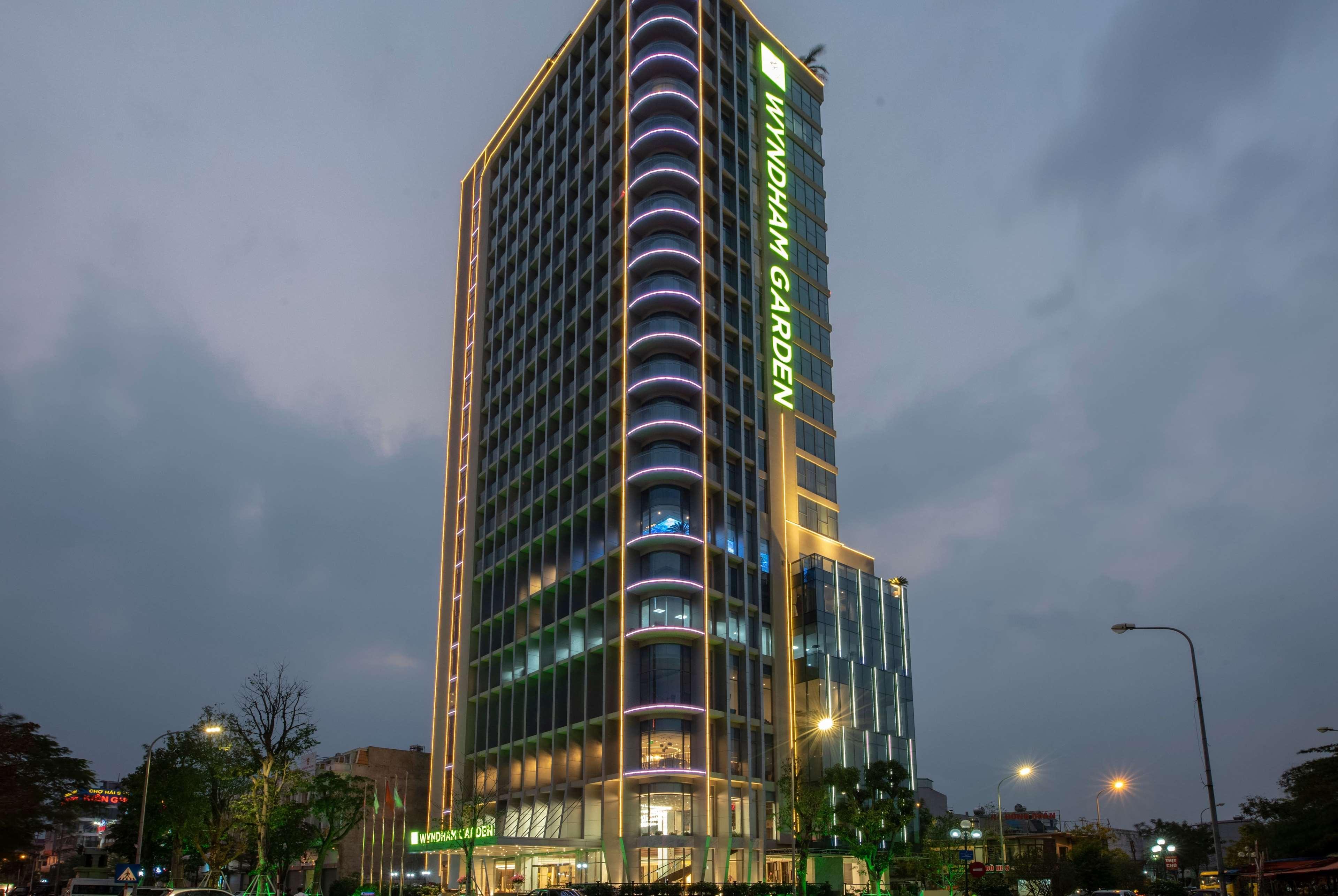 Wyndham Garden Ханой Екстериор снимка